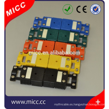 Conector de termopar estándar MICC con abrazadera de cable moldeado